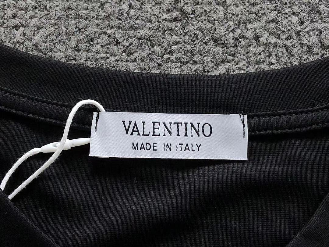 Valentino 118 VALENTINO T-SHIRT 3207100421 (Im 170Cm 60Kg I Wear Size L In The Phot) - Image 29