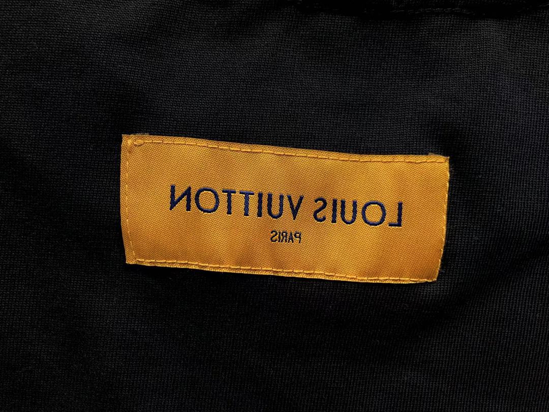 Louis Vuitton 108 L⭐ T-SHIRT 41072401133 (Im 170Cm 60Kg I Wear Size M In The Phot) - Image 17