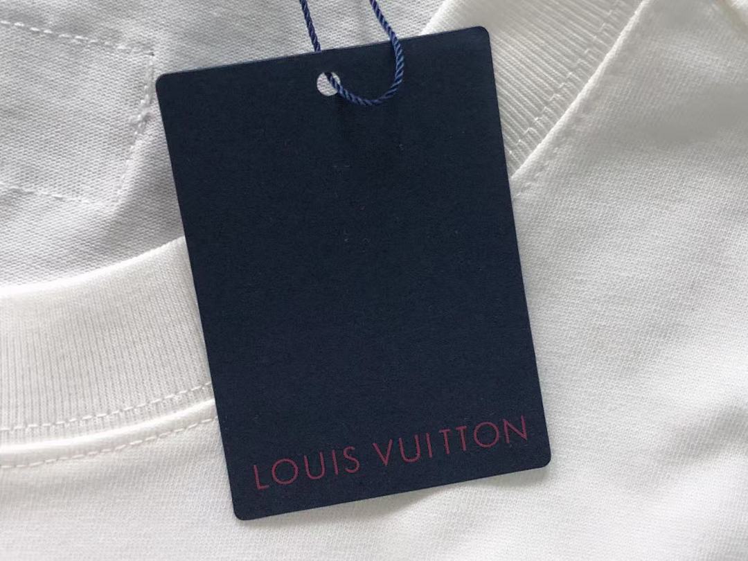 Louis Vuitton 115 L⭐ T-SHIRT 1106133360 (Im 170Cm 60Kg I Wear Size S In The Phot) - Image 15
