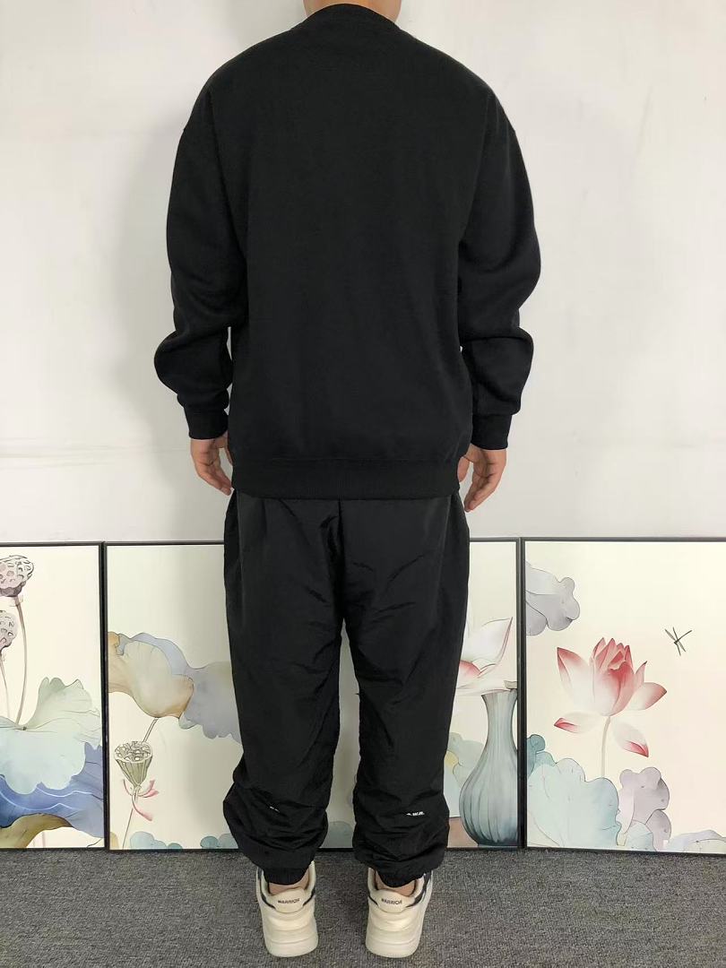 On Running 168 ON HOODIE 5207220104 (Im 170Cm 60Kg I Wear Size XL In The Phot) - Image 4