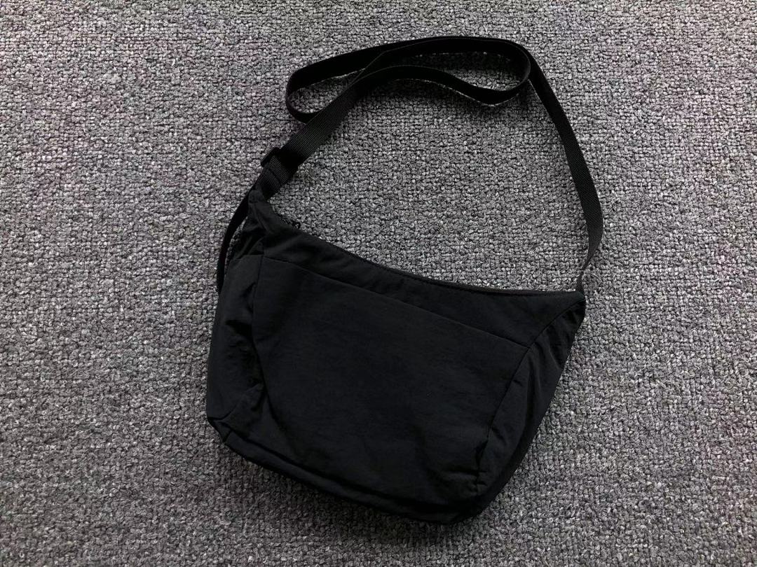 On Running 138 LULULEMON BAG 4106031277 (Long 23CM* Wide 5CM* High 16CM) - Image 11