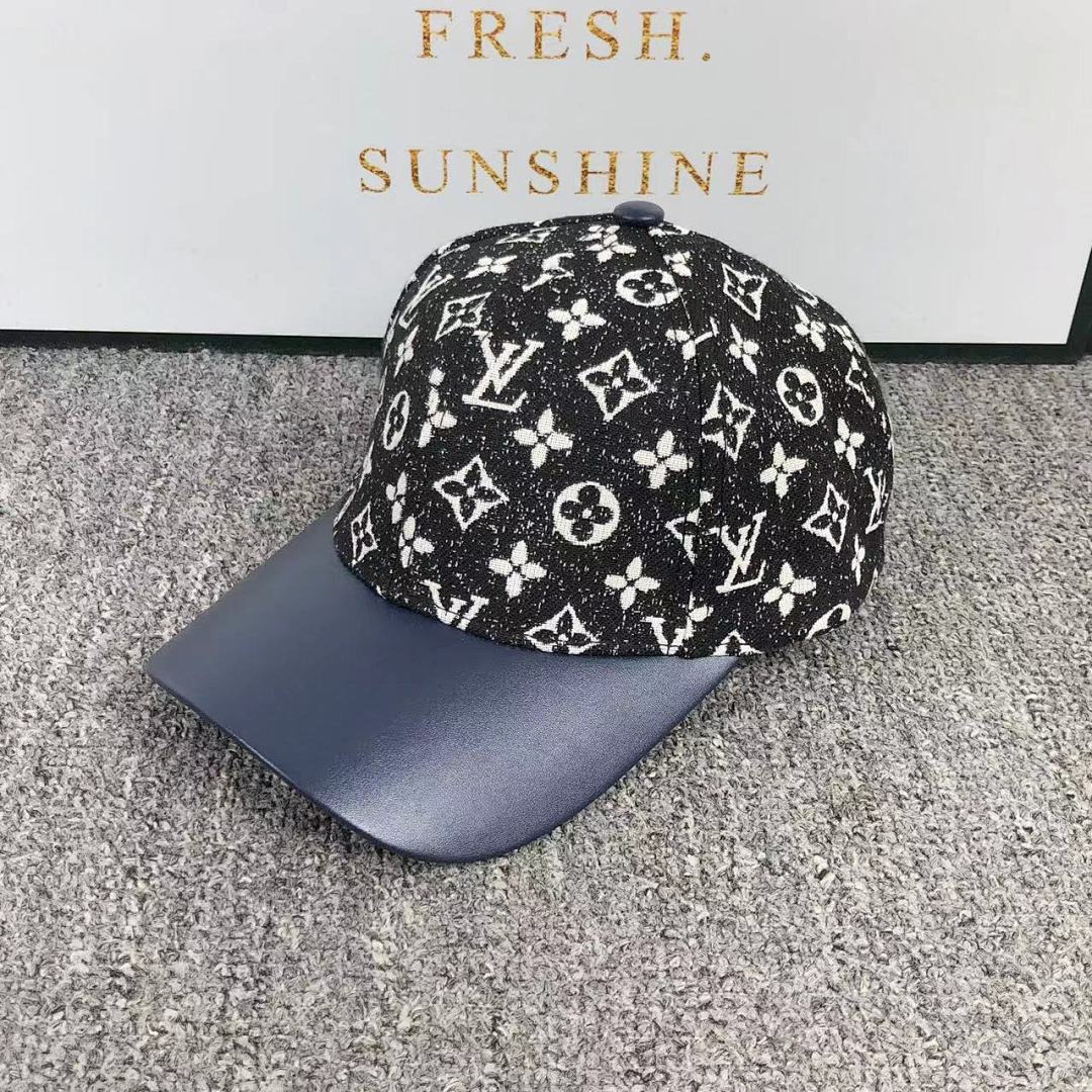 Louis Vuitton 65 L⭐