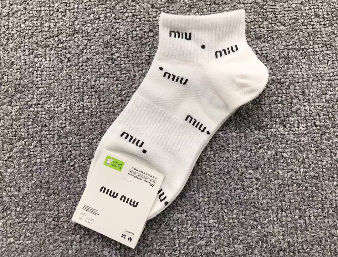 Miu Miu 75 M⭐U - Image 7