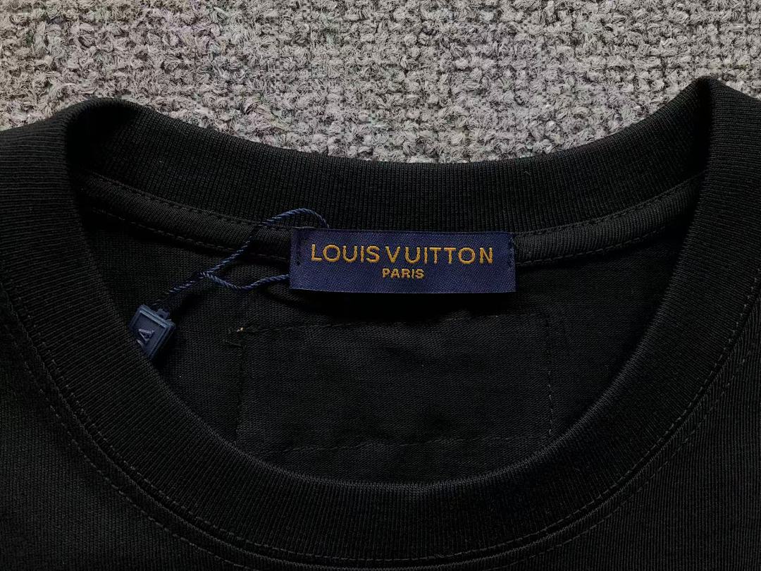 Louis Vuitton 158 L⭐ T-SHIRT 22040365001 (Im 170Cm 60Kg I Wear Size XS In The Phot) - Image 20