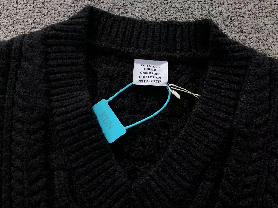 Vetements 195 VETEMENTS SWEATER 41111410145 (Im 170Cm 60Kg I Wear Size S In The Phot) - Image 10