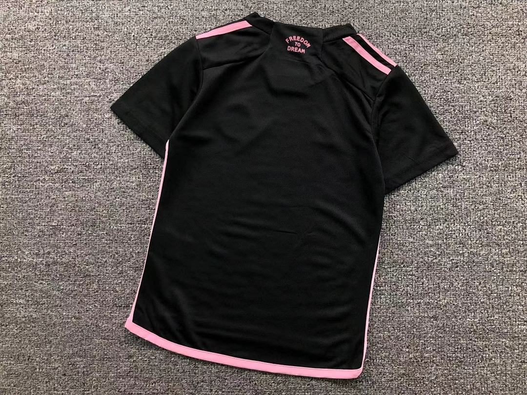 Chanel 68 FOOTBALL T-SHIRT SHORTS - Image 12