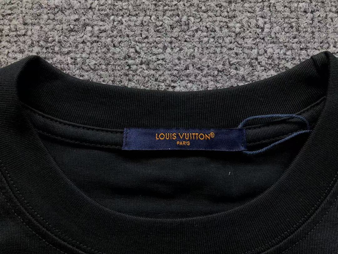 Louis Vuitton 138 L⭐ T-SHIRT 22032121125 (Im 170Cm 60Kg I Wear Size M In The Phot) - Image 14