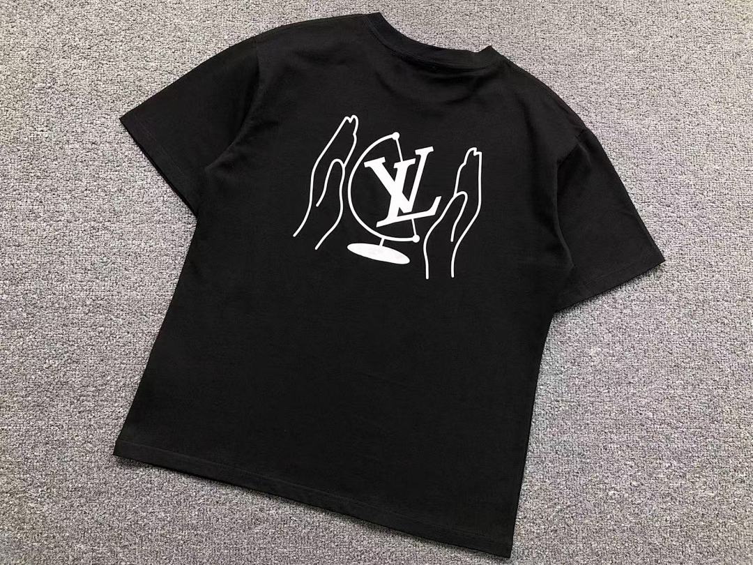 Louis Vuitton 115 L⭐ T-SHIRT 214011736 (Im 170Cm 55Kg I Wear Size S In The Phot) - Image 11