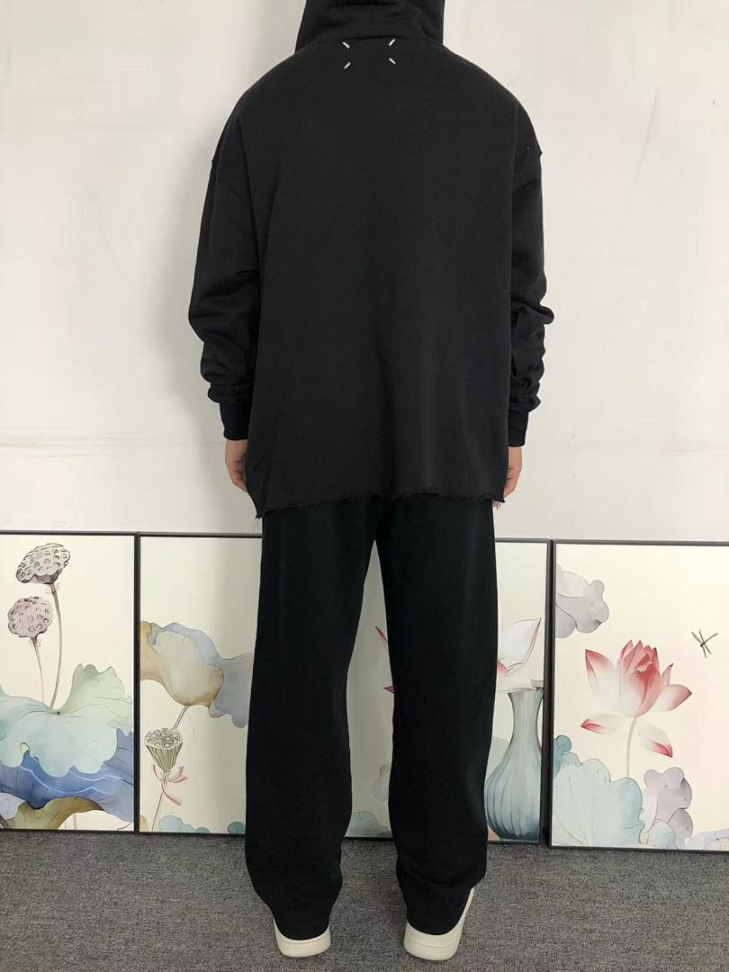 On Running 135 MAISON MARGIELA HOODIE 5123021162 (Im 170Cm 60Kg I Wear Size S In The Phot) - Image 4