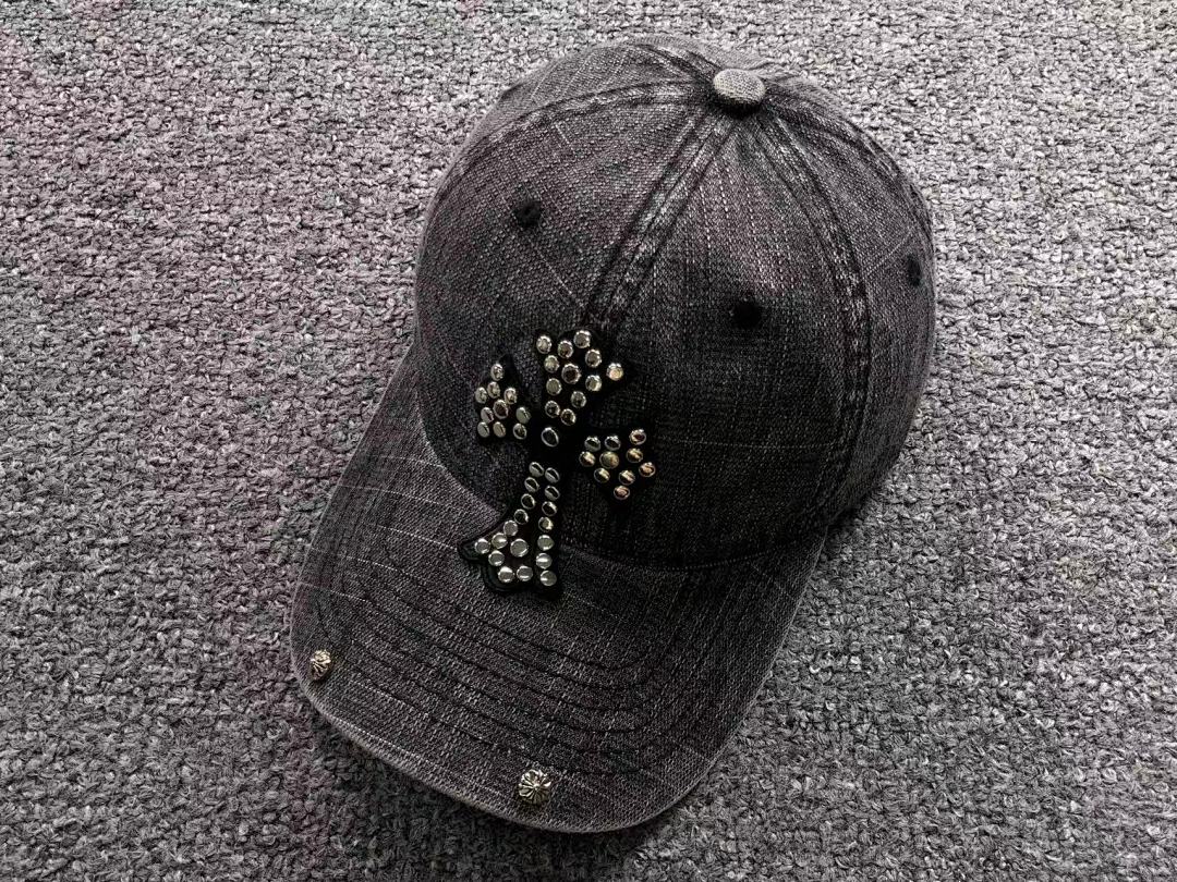 Comme des Garcons 75 C⭐⭐OME HE⭐⭐TS - Image 8