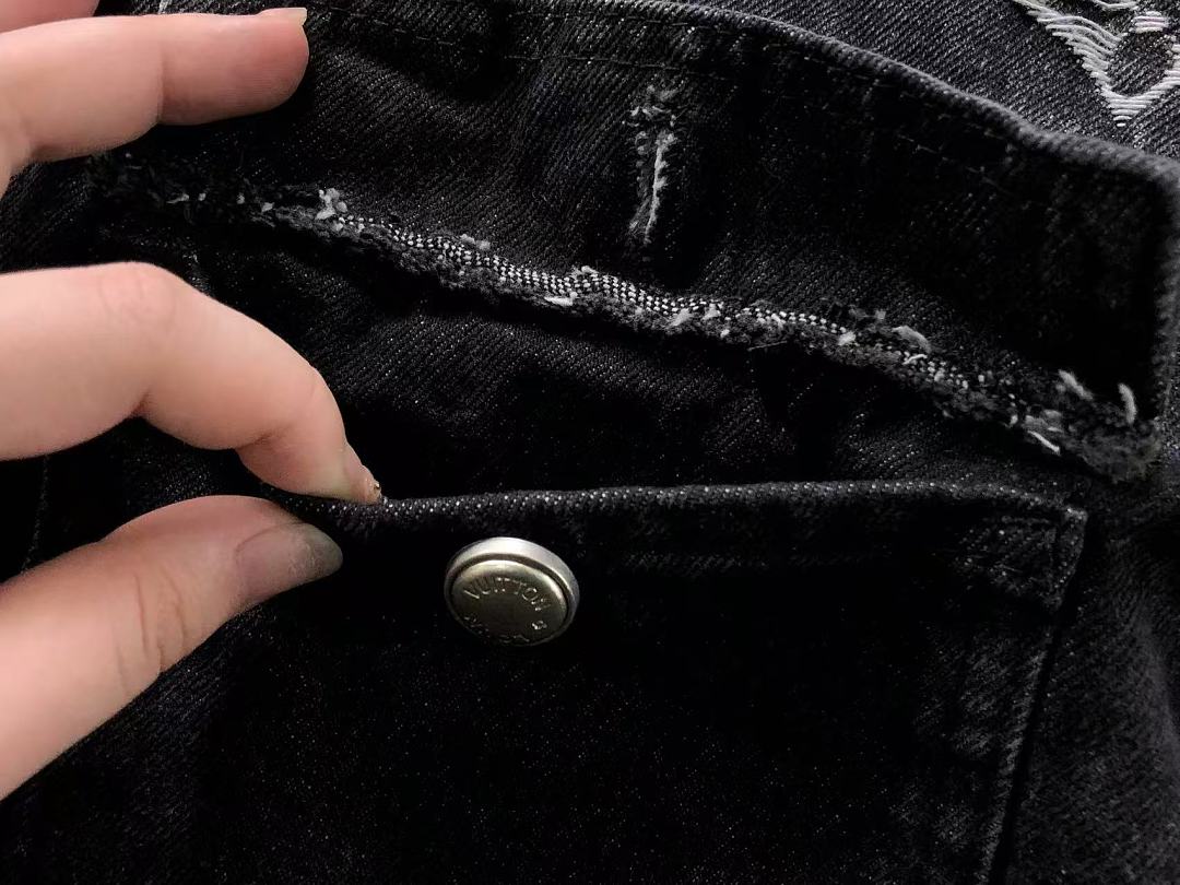 Louis Vuitton 235 L⭐ JACKET 3204213717 (Im 170Cm 60Kg I Wear Size M In The Phot) - Image 13