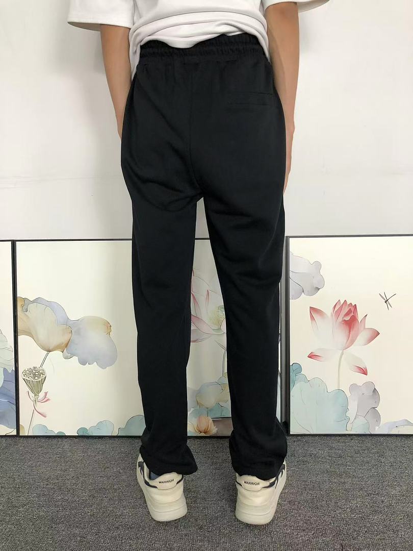 On Running 145 ON TROUSERS 2206151204 (Im 170Cm 60Kg I Wear Size L In The Phot) - Image 4