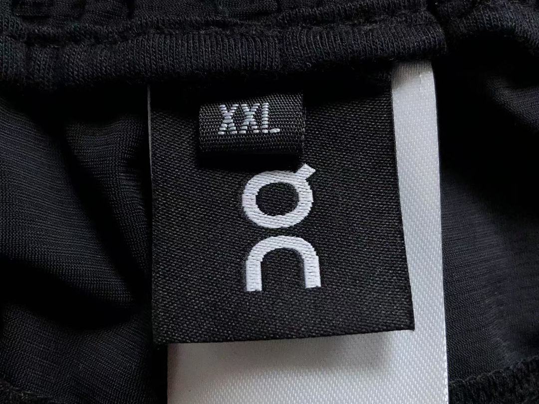 On Running 128 ON T-SHIRT - Image 18
