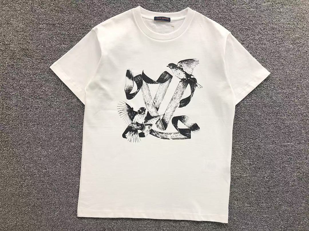 Louis Vuitton 108 L⭐ T-SHIRT 41061310126 (Im 170Cm 60Kg I Wear Size XS In The Phot) - Image 7