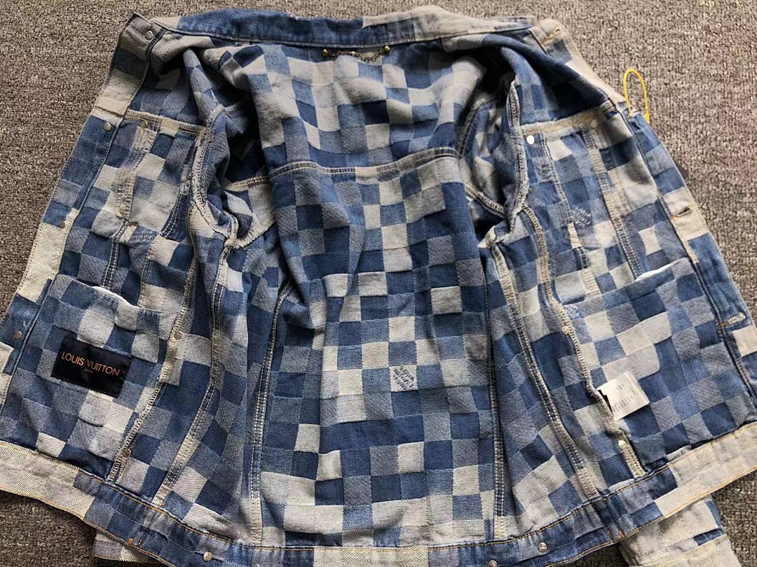 Louis Vuitton 249 L⭐ - Image 12
