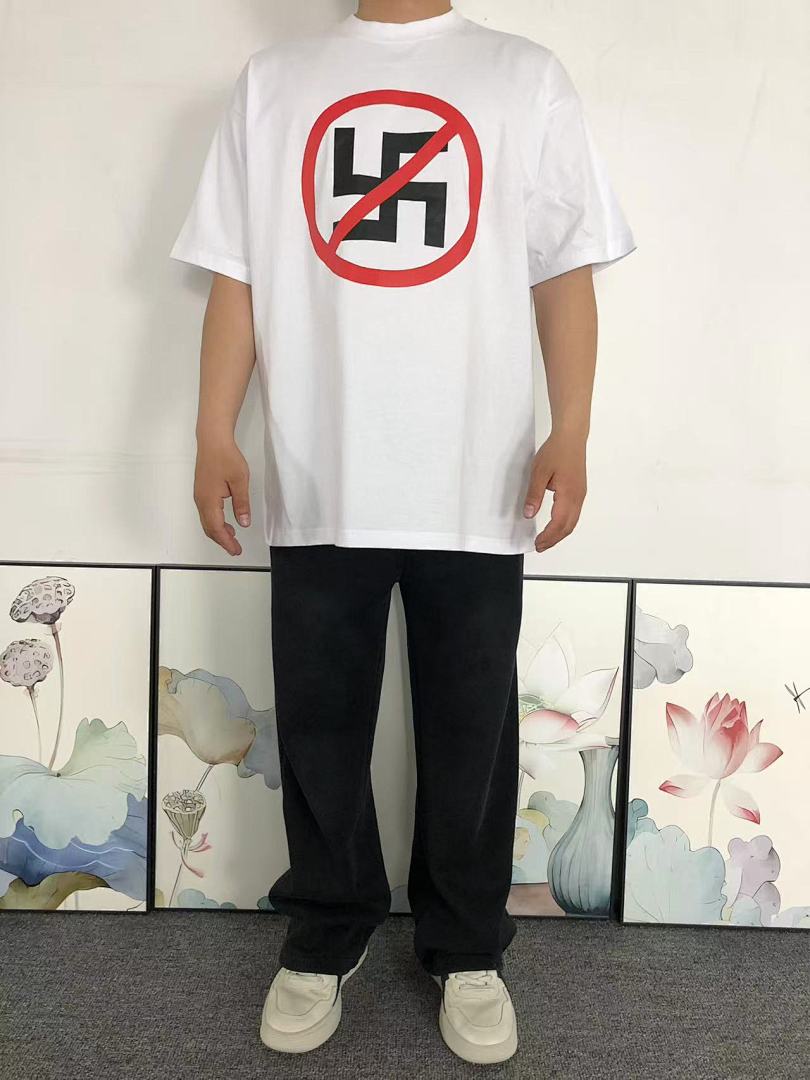 Vetements 115 VETEMENTS T-SHIRT 22031418125 (Im 170Cm 60Kg I Wear Size M In The Phot) - Image 3