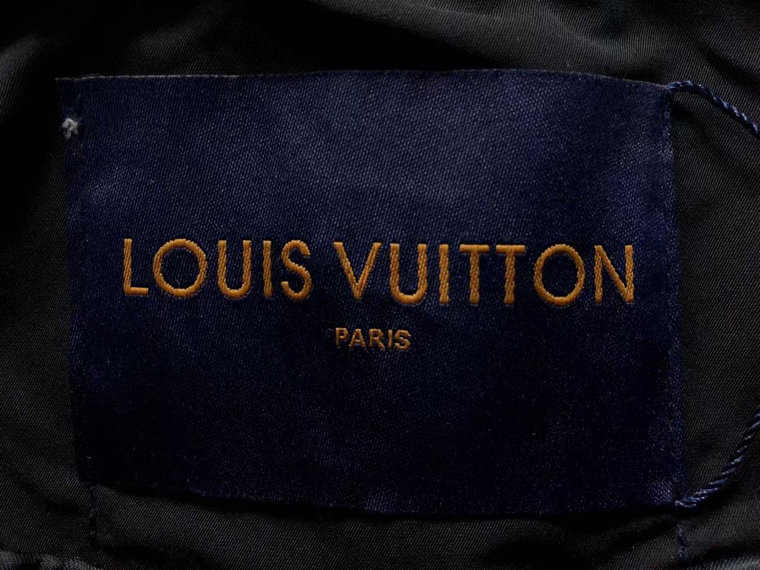 Louis Vuitton 228 L⭐ JACKET 1108260452 (Im 170Cm 60Kg I Wear Size S In The Phot) - Image 25