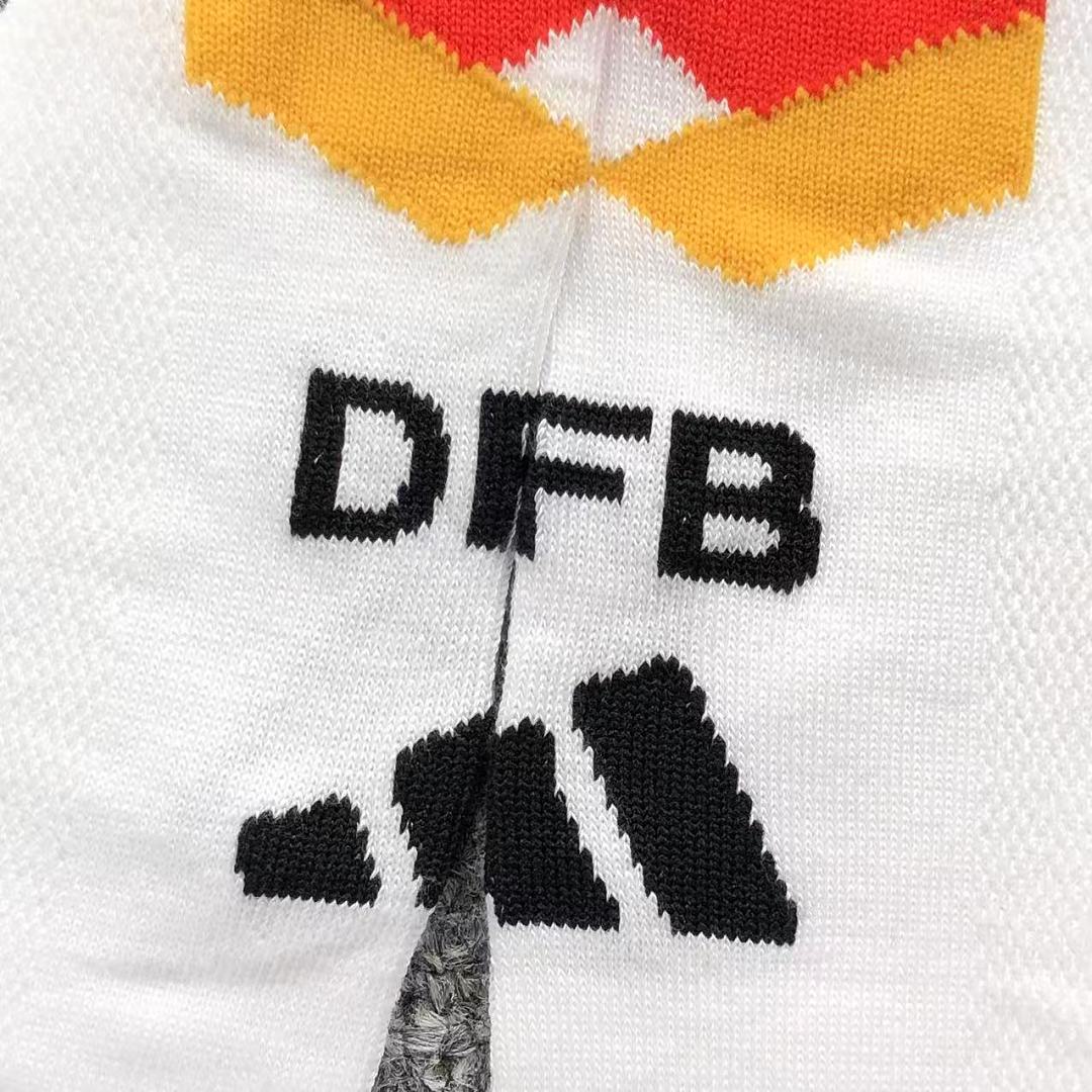 Chanel 39 FOOTBALL SOCKS - Image 7