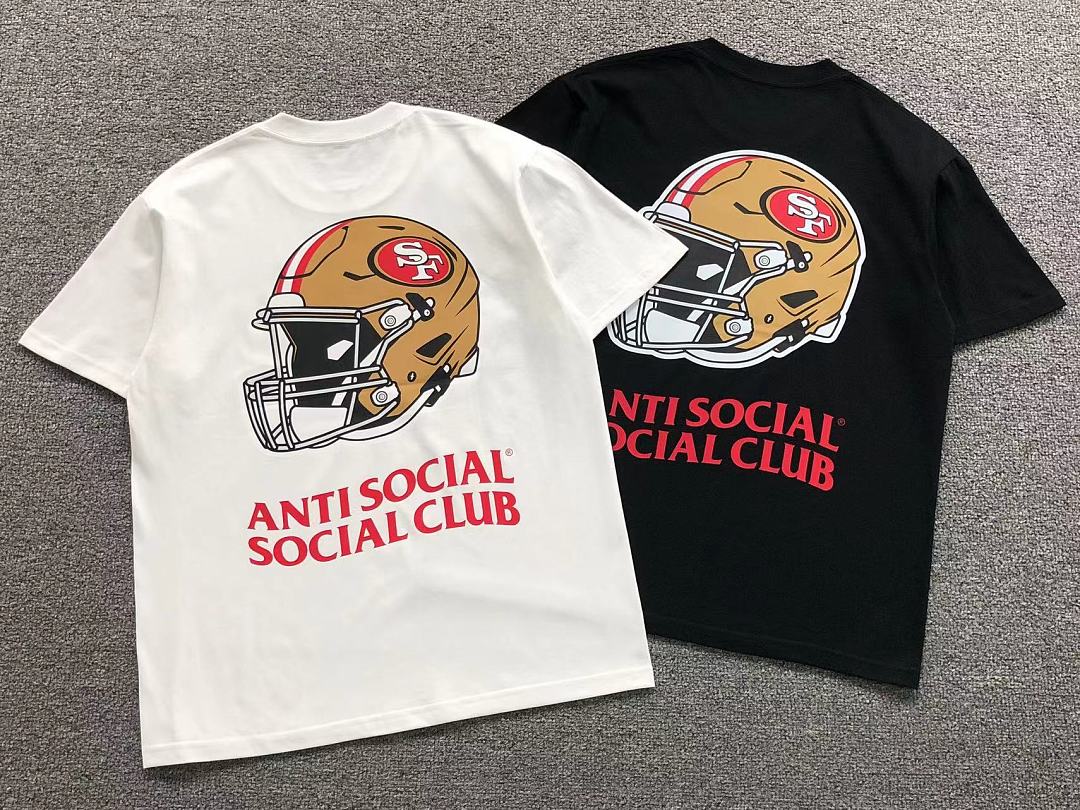 Christian Louboutin 88 ANTI SOCIAL CLUB T-SHIRT 126212602 (Im 170Cm 60Kg I Wear Size M In The Phot) - Image 5