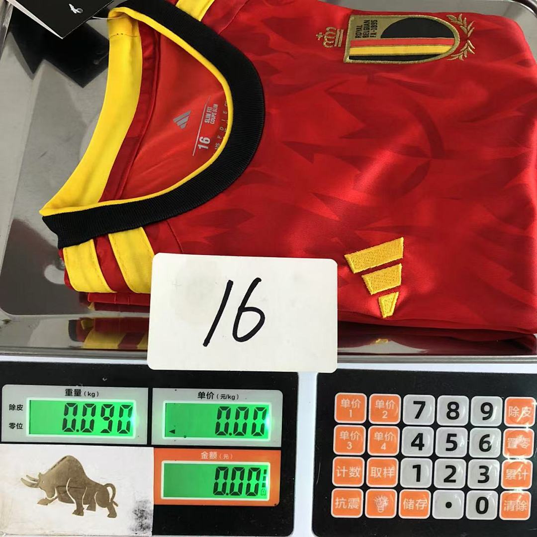 Chanel 75 FOOTBALL T-SHIRT SHORTS - Image 31