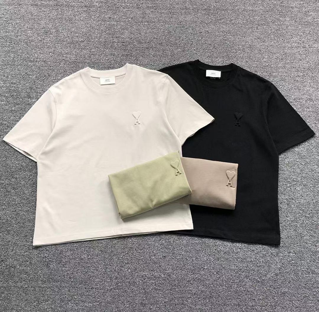 AMI 129 AMI T-SHIRT 2132404001 (Im 170Cm 60Kg I Wear Size S In The Phot)