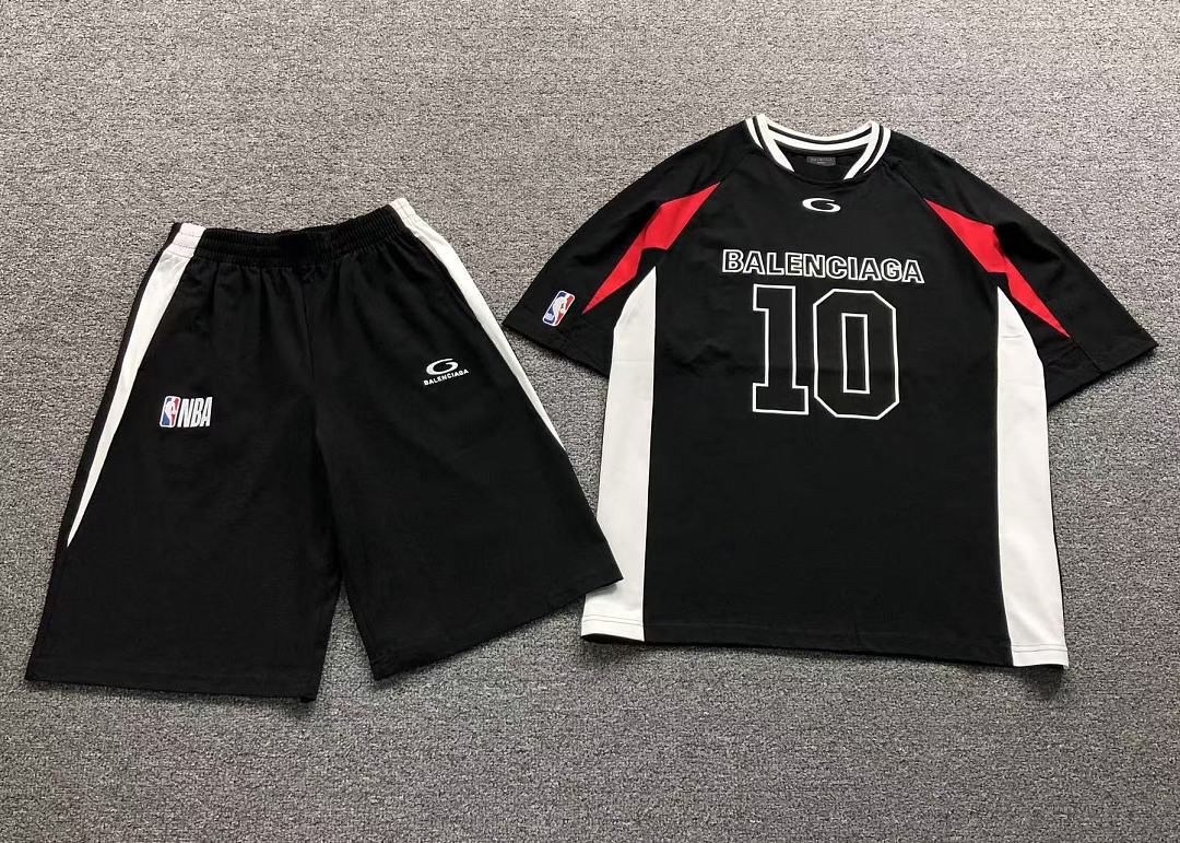 Balenciaga SHORTS 158 B⭐L⭐⭐⭐IA⭐A T-SHIRT - Image 4