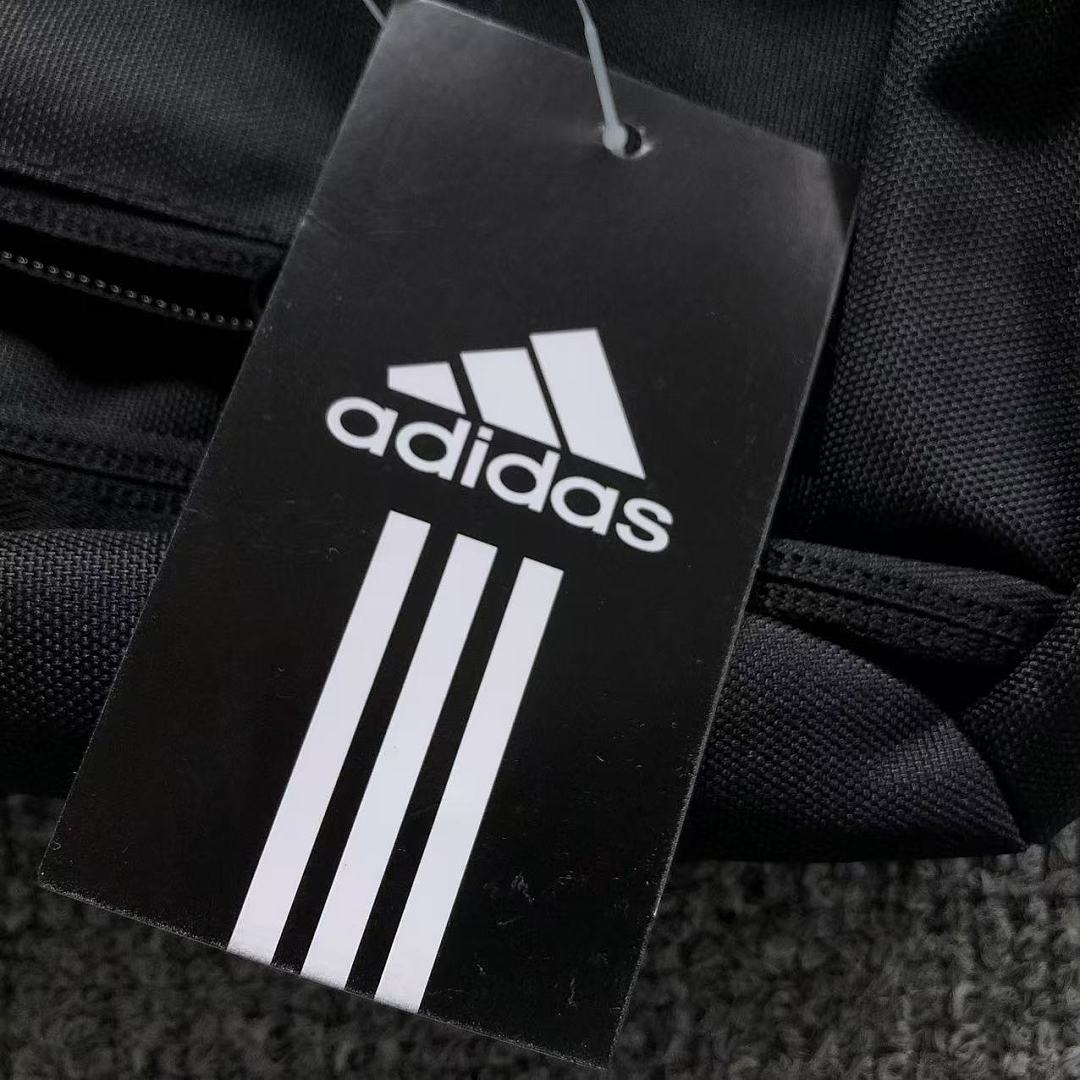 Adidas 72 A⭐I⭐AS BAG 127240943 (Long 26CM* Wide 5CM* High 14CM) - Image 14