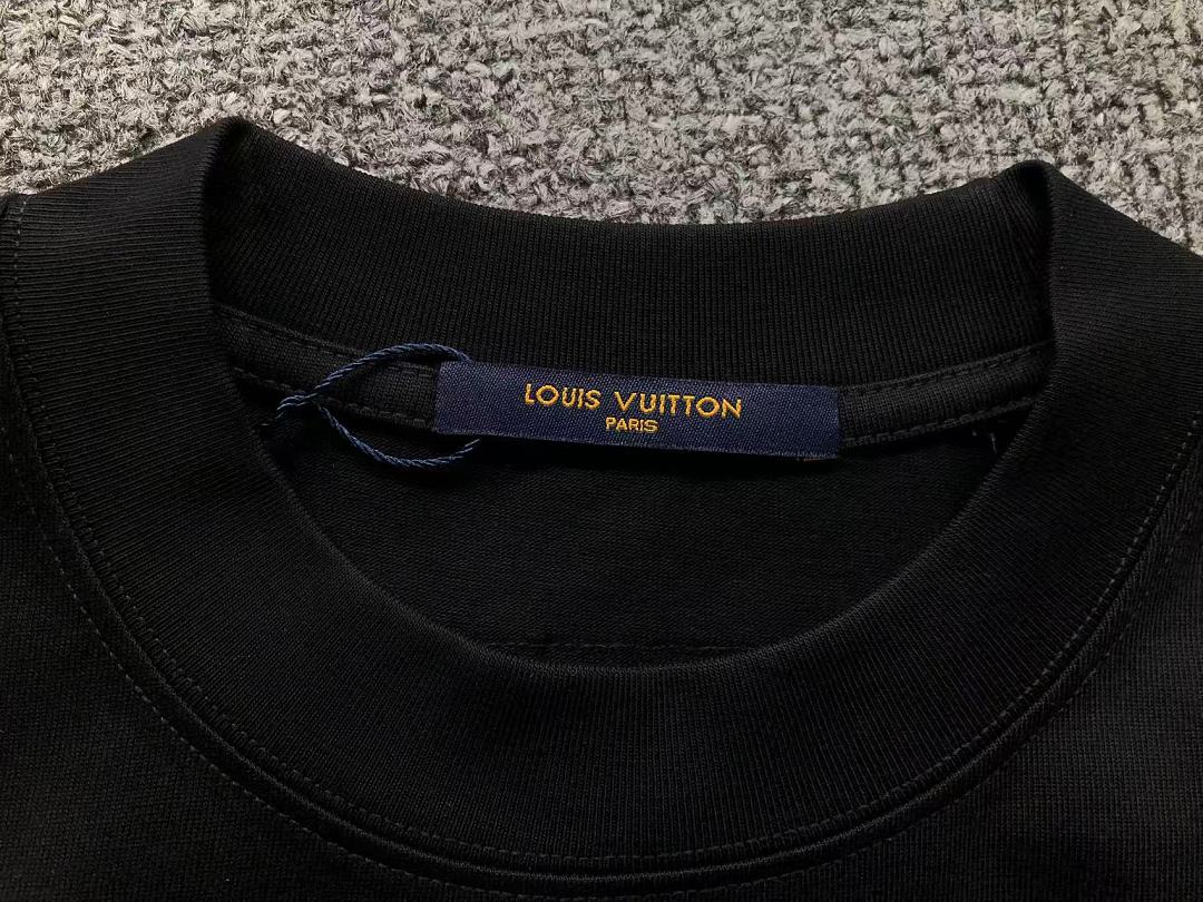 Louis Vuitton 98 L⭐ T-SHIRT 524242619 (Im 170Cm 60Kg I Wear Size M In The Phot) - Image 21