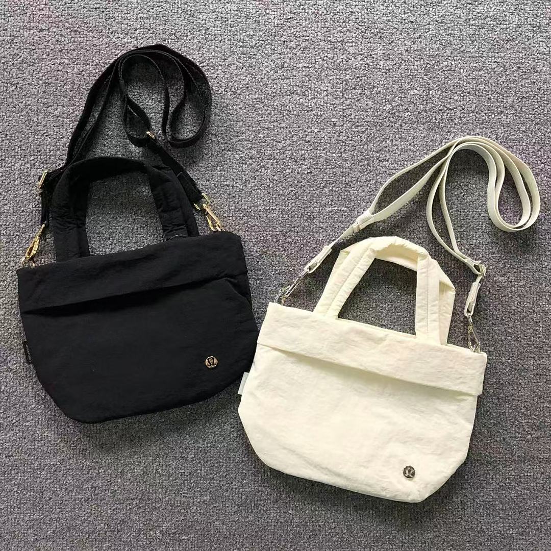 On Running 178 LULULEMON BAG 3205081123 (Long 28CM* Wide 11CM* High 20CM), photo 1