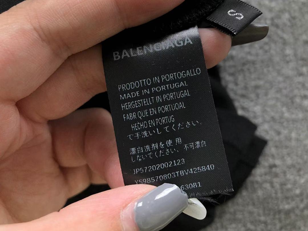 Balenciaga 98 B⭐L⭐⭐⭐IA⭐A T-SHIRT 2162303125 (Im 170Cm 60Kg I Wear Size S In The Phot) - Image 24