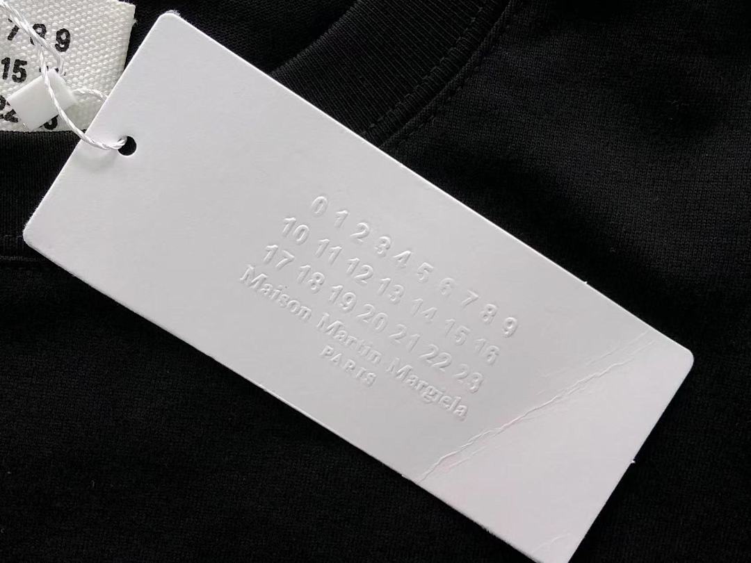 On Running 78 MAISON MARGIELA T-SHIRT 4107052686 (Im 170Cm 60Kg I Wear Size 46 In The Phot) - Image 18