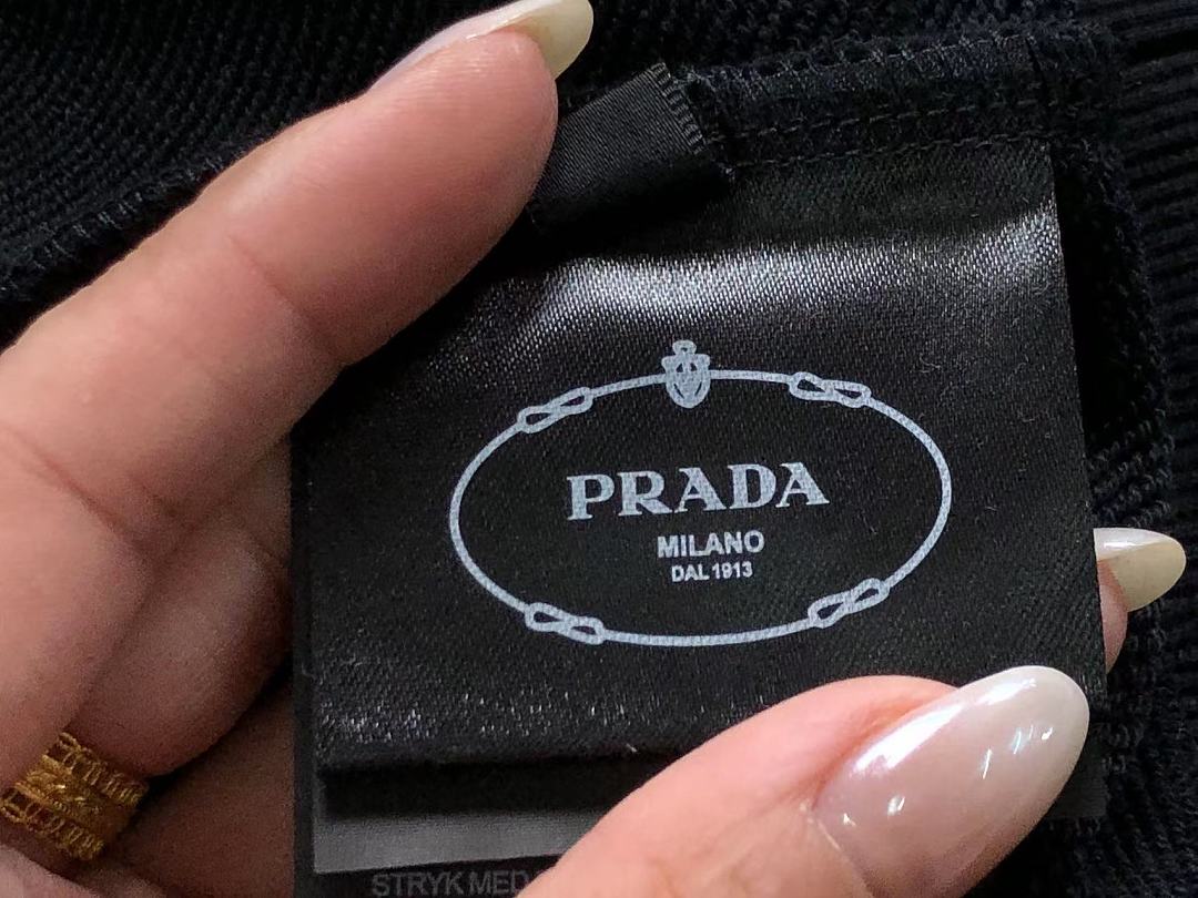 Prada 178 P⭐A⭐A HOODIE 3207240121 (Im 170Cm 60Kg I Wear Size L In The Phot) - Image 20