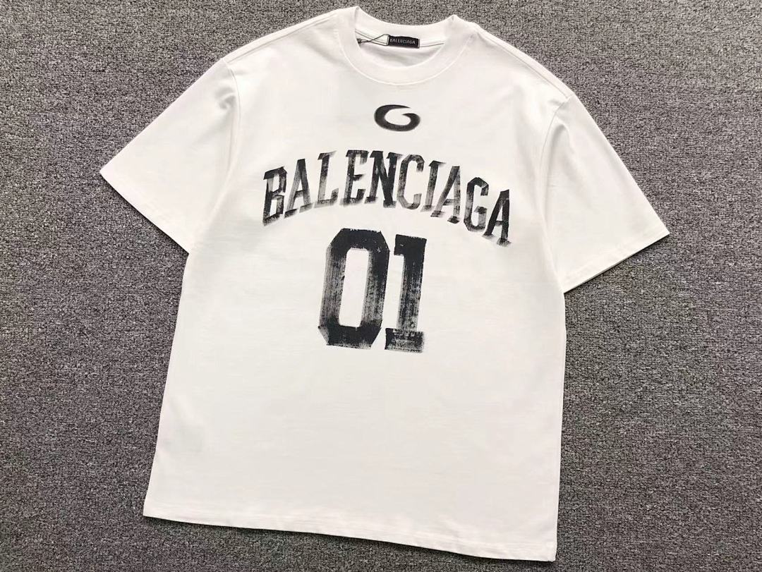 Balenciaga 138 B⭐L⭐⭐⭐IA⭐A T-SHIRT 22032112125 (Im 170Cm 60Kg I Wear Size M In The Phot) - Image 7