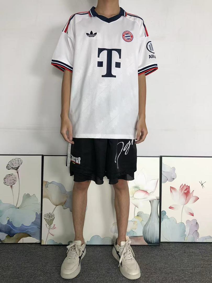 Unbranded 82 FOOTBALL T-SHIRT 1282808002 (Im 170Cm 60Kg I Wear Size M In The Phot) - Image 3
