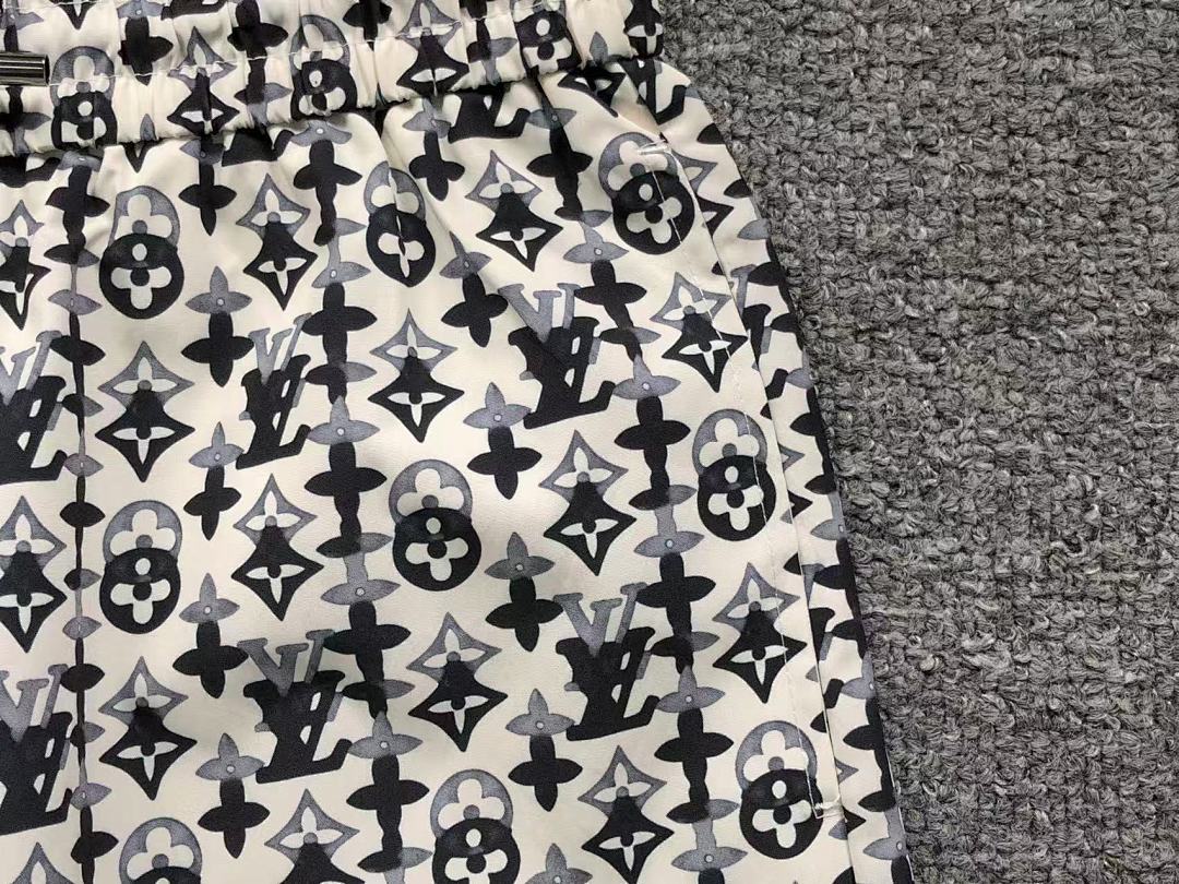 Louis Vuitton 128 L⭐ SHORTS 121263160 (Im 170Cm 60Kg I Wear Size M In The Phot) - Image 17
