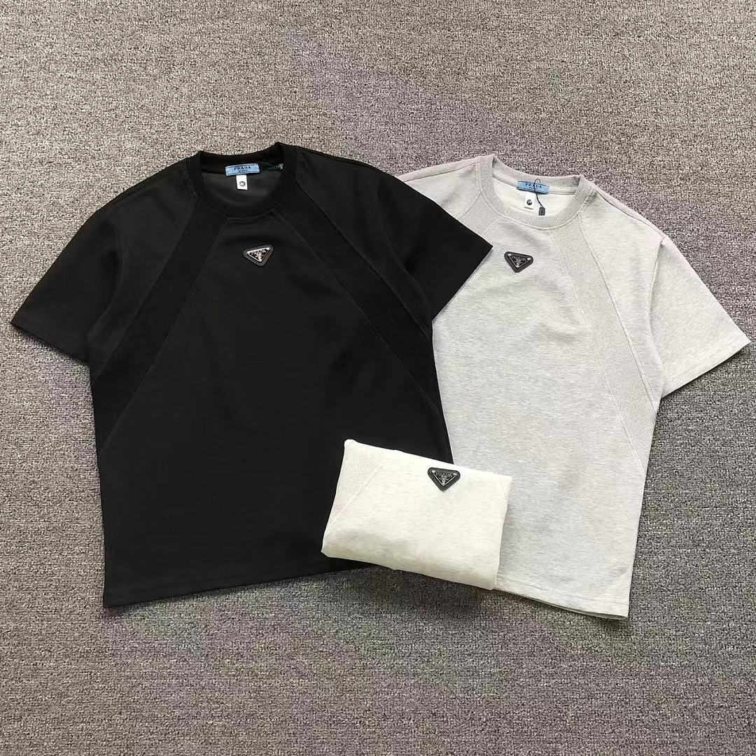 Prada Prada 145 P⭐A⭐A T-SHIRT 22060937001 (Im 170Cm 60Kg I Wear Size M In The Phot), photo 1