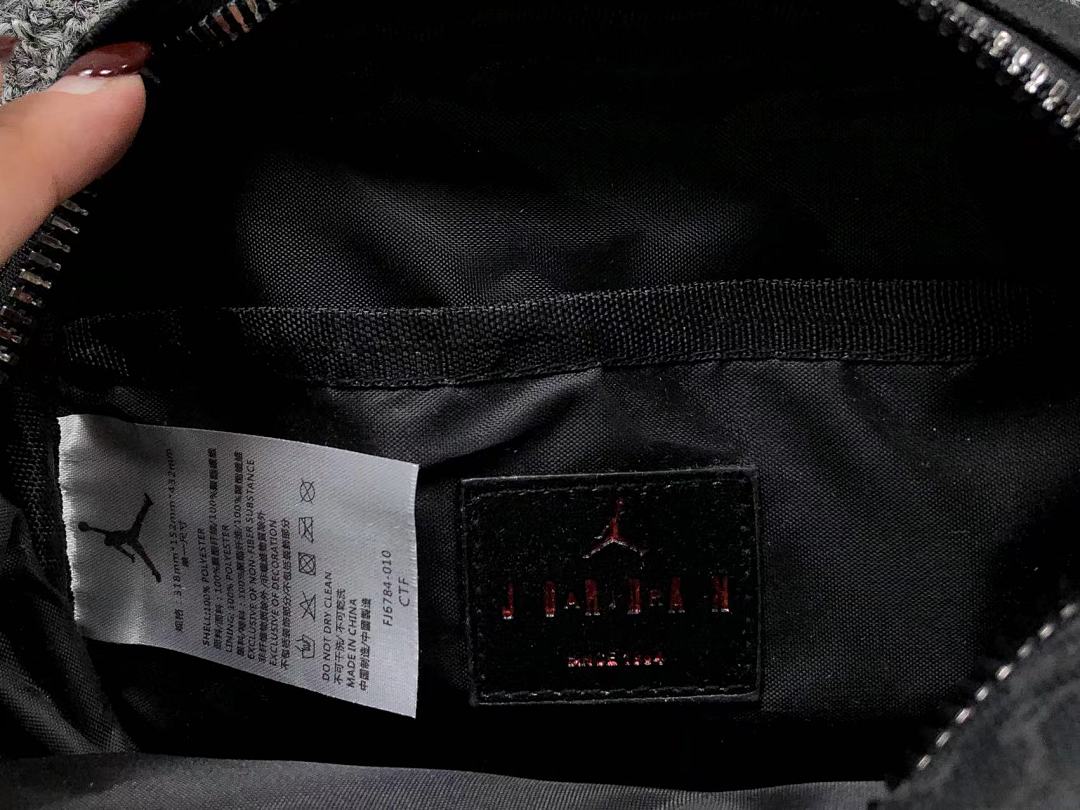 Air Jordan 95 A⭐R J⭐R⭐AN BAG 4109110913 (Long 22CM* Wide 6CM* High 13CM) - Image 12