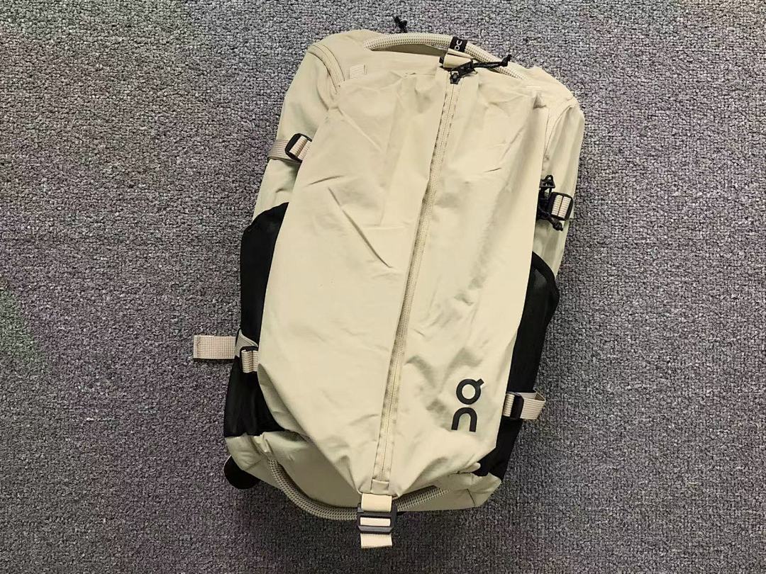 On Running 238 ON BAG 4201151475 (Long 28CM* Wide 14CM* High 49CM) - Image 10