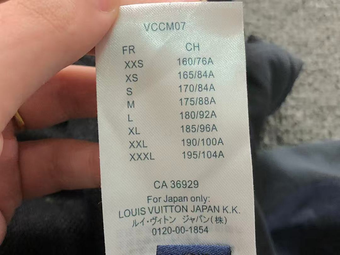 Louis Vuitton 158 L⭐ HOODIE 5110705147 (Im 170Cm 60Kg I Wear Size M In The Phot) - Image 22