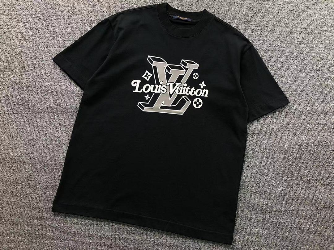 Louis Vuitton 118 L⭐ T-SHIRT 5111406147 (Im 170Cm 60Kg I Wear Size M In The Phot) - Image 17