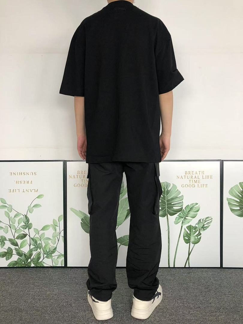Vetements 126 VETEMENTS T-SHIRT 214051817 (Im 170Cm 60Kg I Wear Size XS In The Phot) - Image 4
