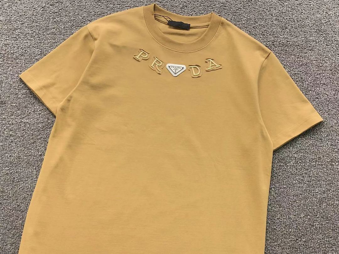 Prada 125 P⭐A⭐A T-SHIRT 2208021715 (Im 170Cm 60Kg I Wear Size S In The Phot) - Image 11