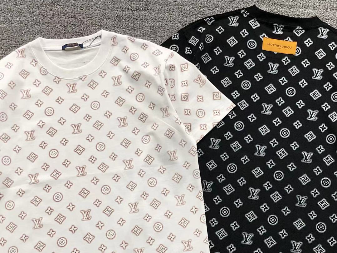 Louis Vuitton 135 L⭐ T-SHIRT 3203272517 (Im 170Cm 65Kg I Wear Size M In The Phot) - Image 6