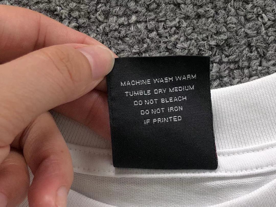 Chanel 135 SAINT MICHAEL LONG SLEEVED 3110080517 (Im 170Cm 60Kg I Wear Size S In The Phot) - Image 18