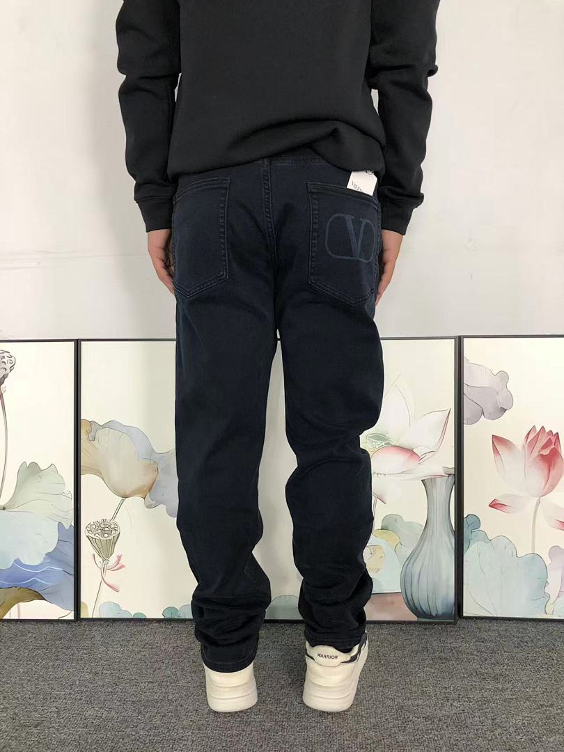 Valentino 225 VALENTINO TROUSERS 511251005 (Im 170Cm 60Kg I Wear Size 32 In The Phot) - Image 4
