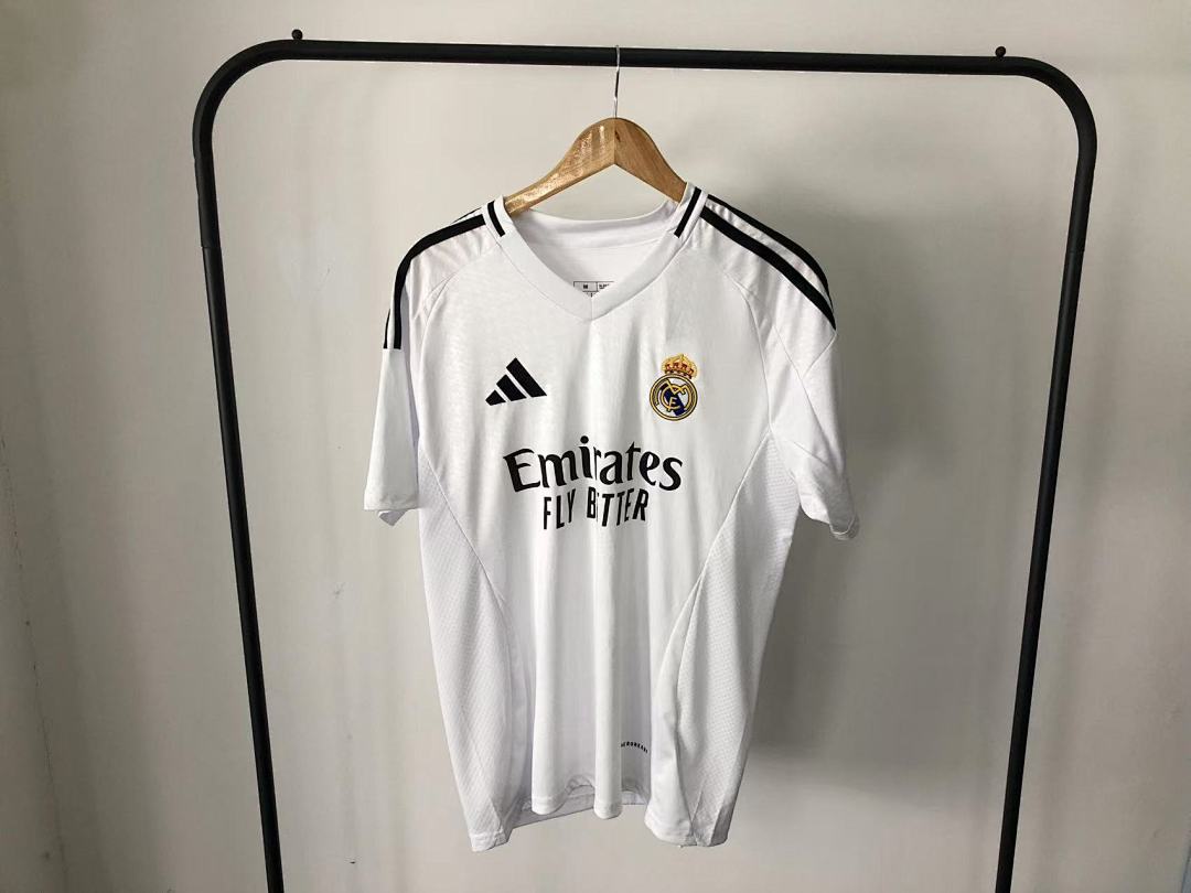 Unbranded 68 FOOTBALL T-SHIRT - Image 17