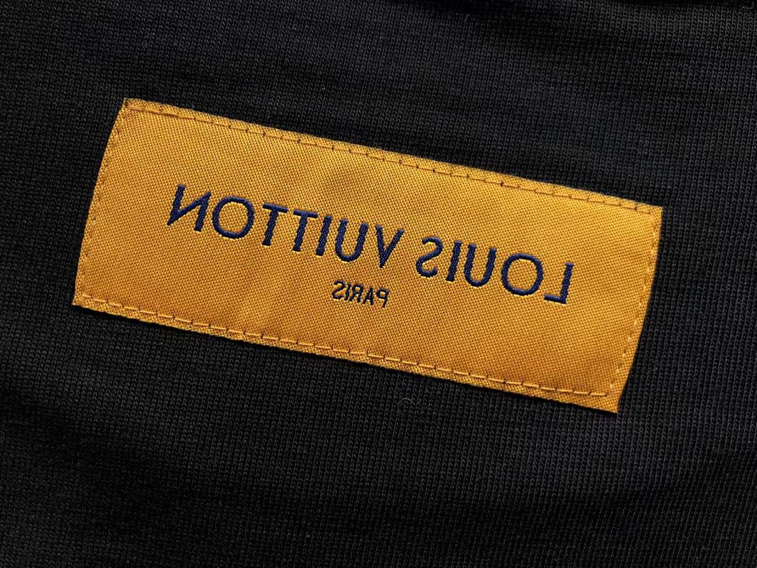 Louis Vuitton 95 L⭐ T-SHIRT 57112681 (Im 170Cm 60Kg I Wear Size S In The Phot) - Image 17