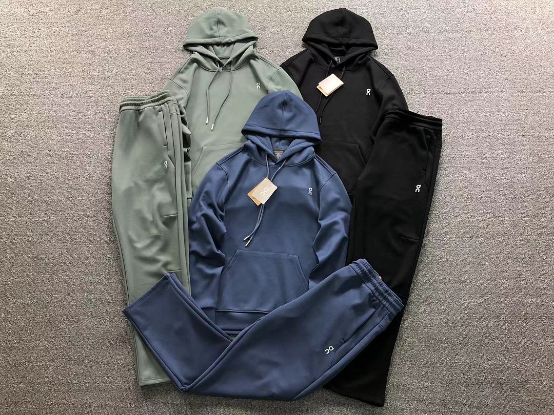 On Running 228 ON HOODIE - Image 4
