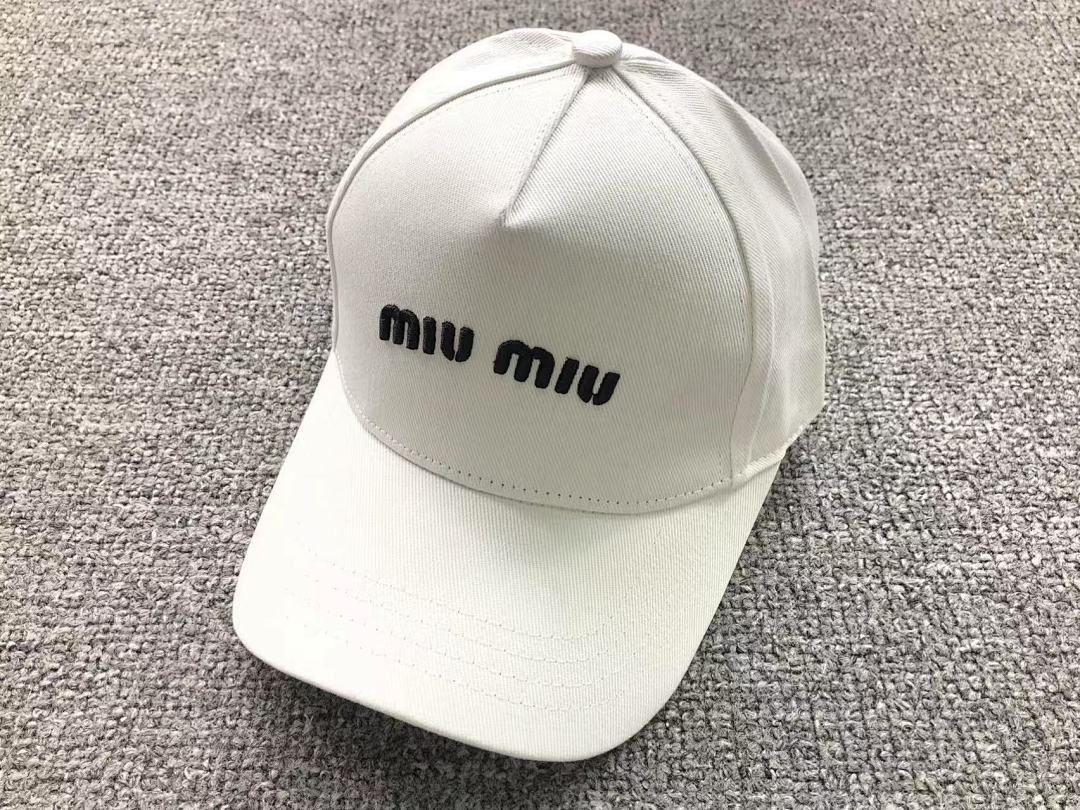 Miu Miu 78 M⭐U - Image 4