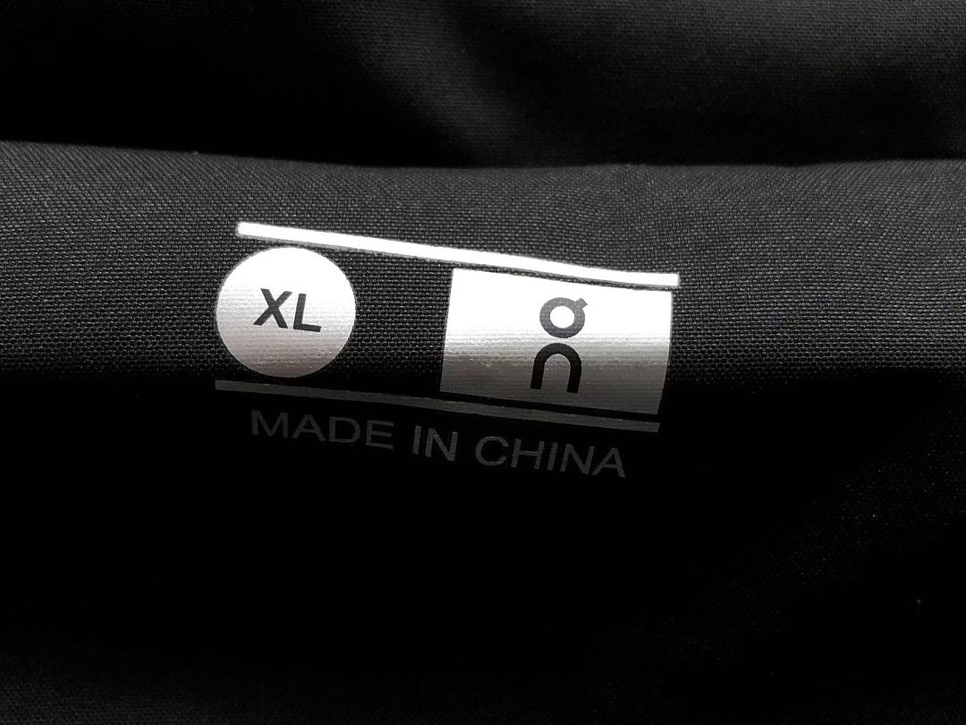 On Running 208 ON JACKET 2207150404 (Im 170Cm 60Kg I Wear Size XL In The Phot) - Image 30